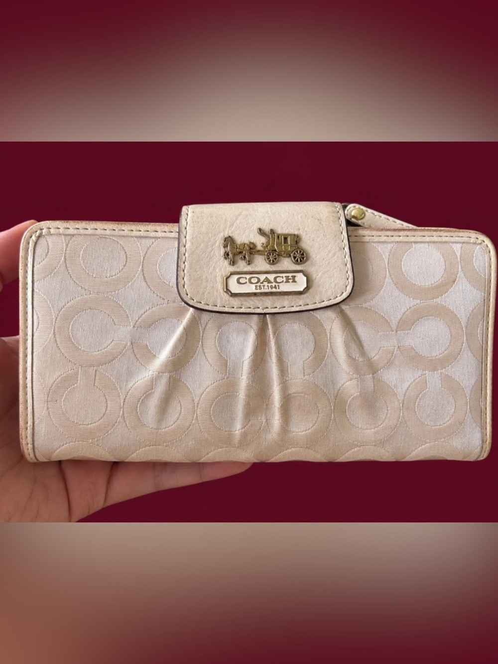 Coach Cream Signature Jacquard Card Holder with Gold Horse & Carriage